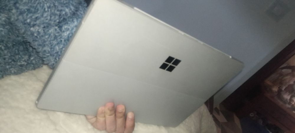 Tablet Surface cinza