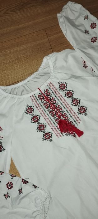 Вишиванка для дівчинки