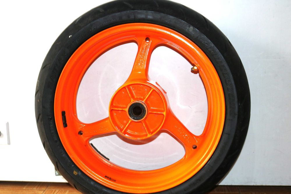 HONDA CBR REPSOL roda traseira
