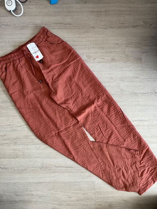 Легенькі штани розмір M-L