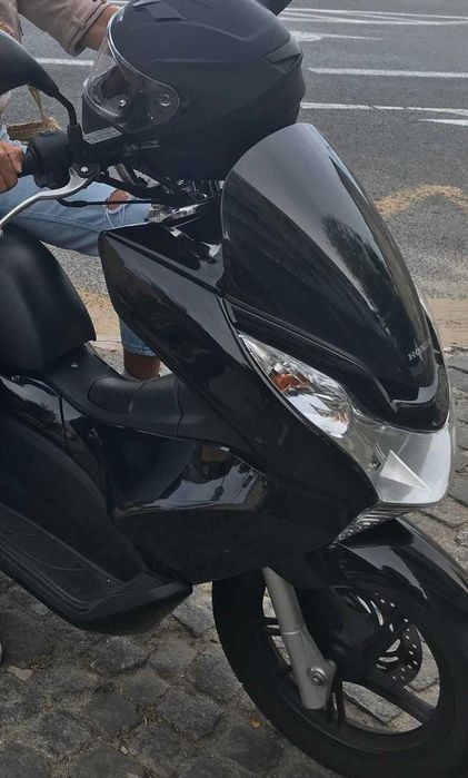Vendo Honda PCX 125 muito estimada