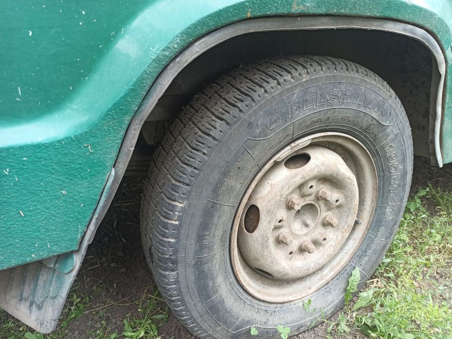 Продам Mercedes Benz 210 2.9D