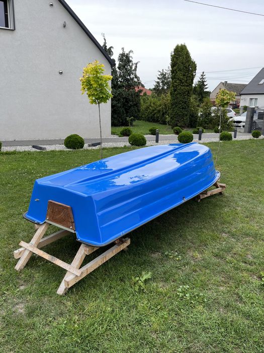 Lodka łódka Łódź lodz lodki łódki wiosłowa wedkarska wędkarska