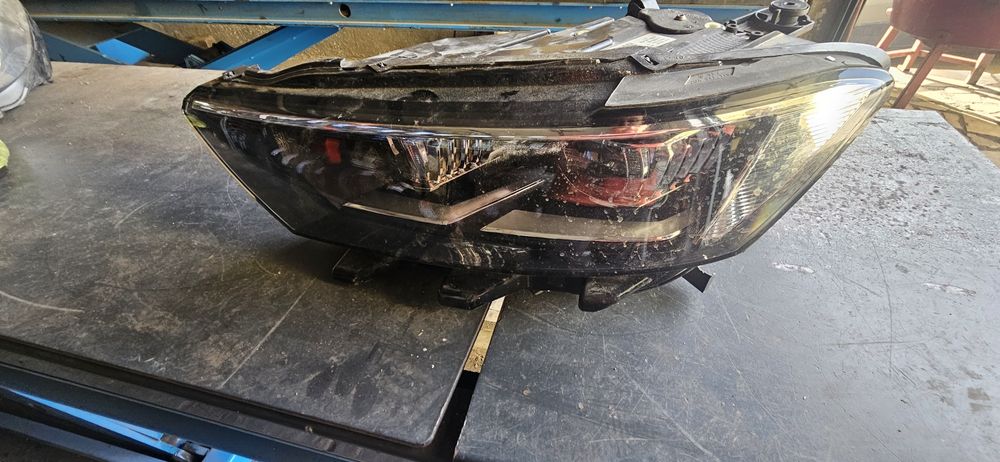 Farol para vw t-roc