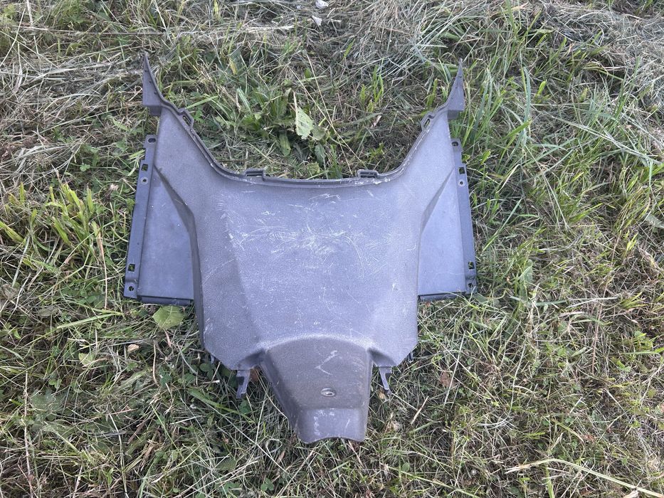 Derbi gp1 50 części osłona plastik cena za całość ze zdjęć
