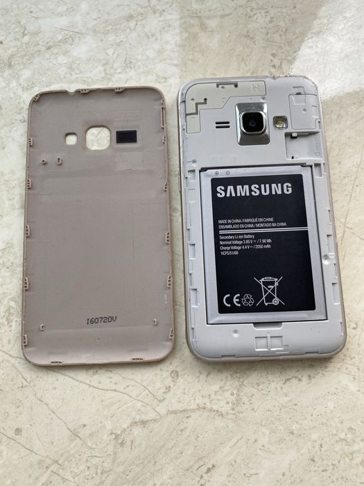 Samsung Galaxy J1 (2016)