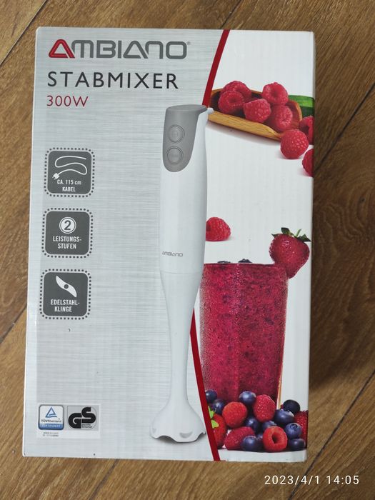 Міксер новий з чашею