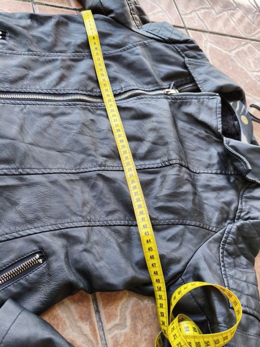 Ciepła kurtka z futerkiem L/XL ekoskóra