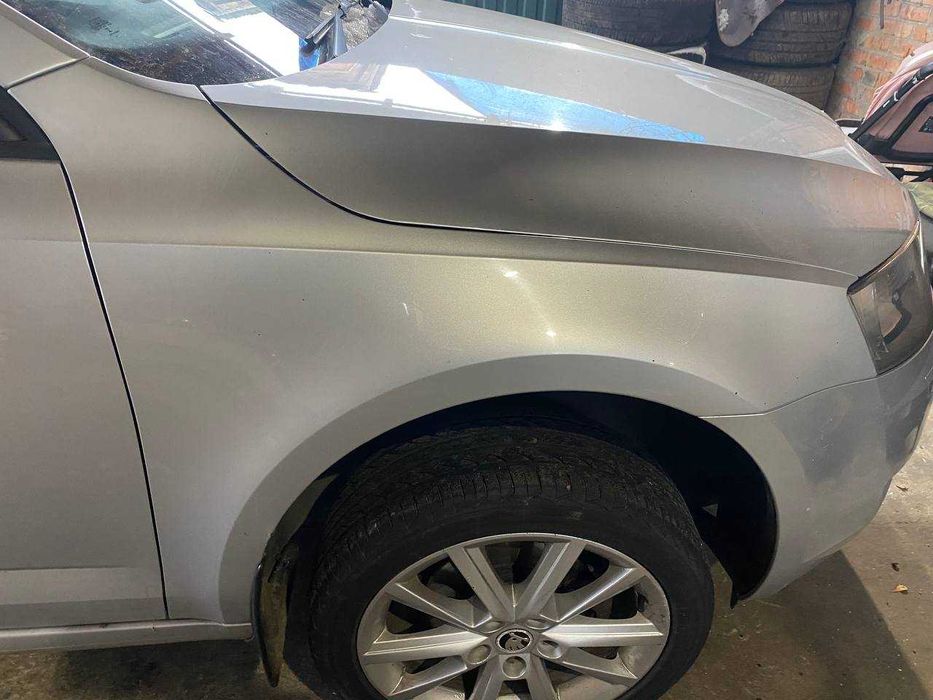 Крило Skoda Octavia A7 Шкода Октавія А7 LA7W
