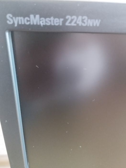 Monitor LCD  Samsung SyncMaster 2243NW