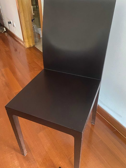 Mesa jantar em madeira wengue