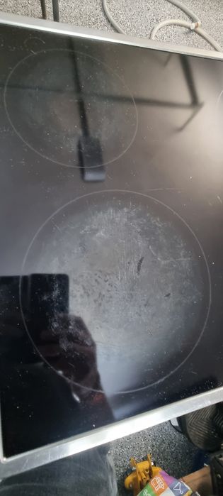 Piekarnik z plyta ceramiczna