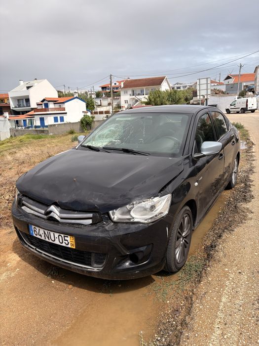 Citroën C-Elysée 1.6 HDi 2013 | Acidentado | A Circular