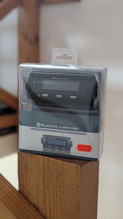 Блютуз гарнітура в авто