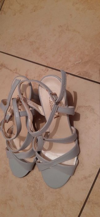 sandały damskie na obcasie Marko but 38