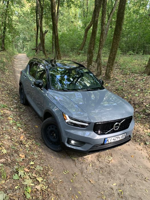 Продам Volvo XC40