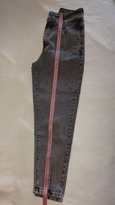 Продам джинсы жіночі