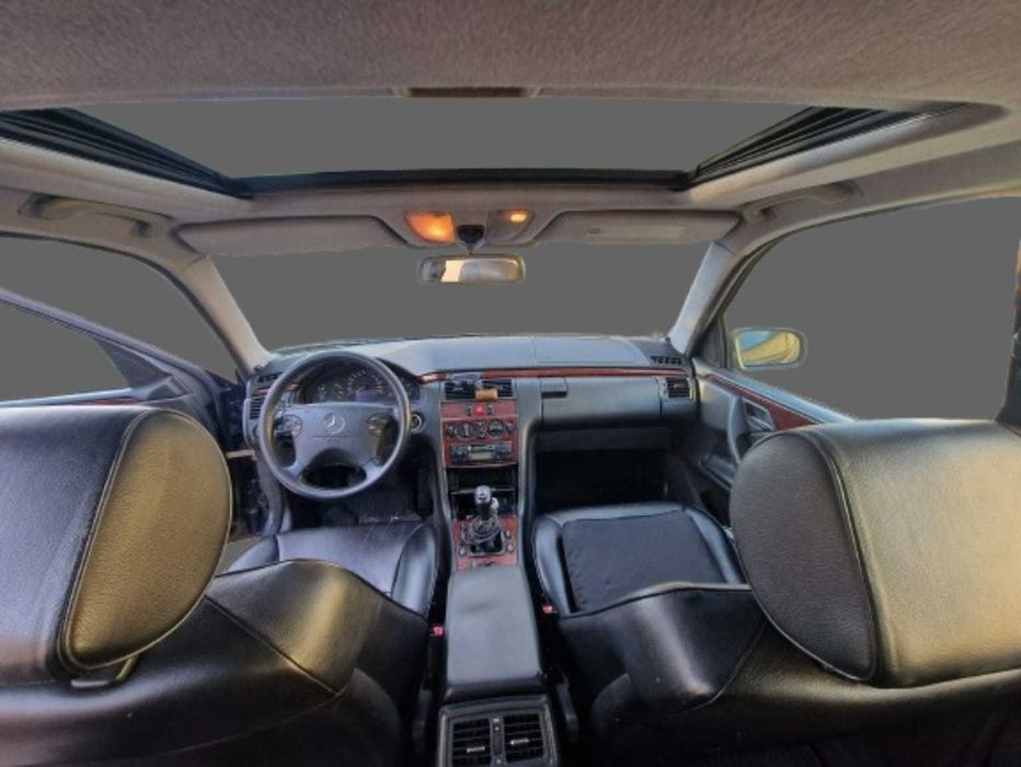 Mercedes Benz E220 CDI