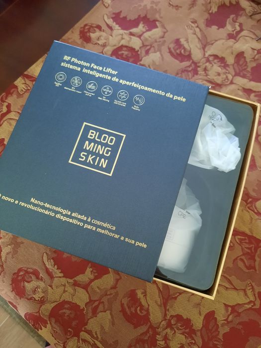 Aparelho Blooming Skin