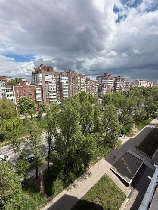 ПРОДАЖ 2 кім квартири, просп.Злуки