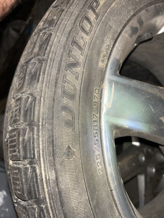 Зимова резина з дисками 225/55R17 97 Q