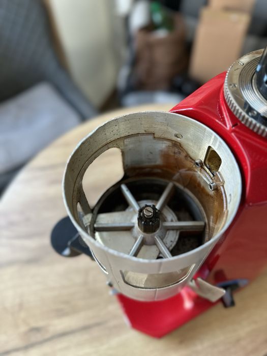 Кавомолка червона італійська автоматична Mazzer Meste luigi