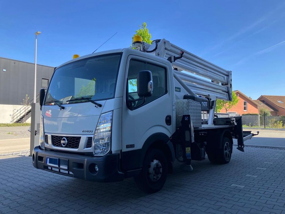 NISSAN NT400 3.0 150cv Grua Cesto 25 Metros de Trabalho 2018 Apenas 59.000km ###OPORTUNIDADE###