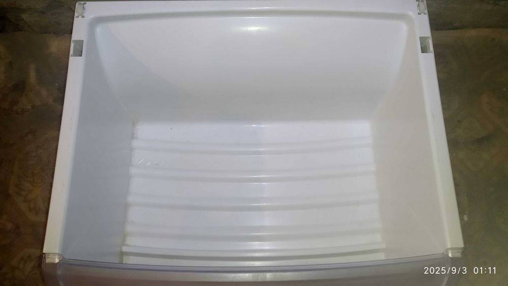 Ящик для холодильника  Whirlpool 326037746