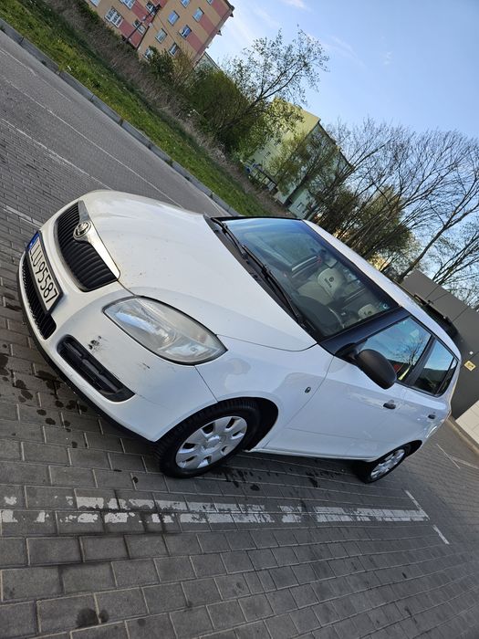 Skoda fabia II 1.2 HTP 2008