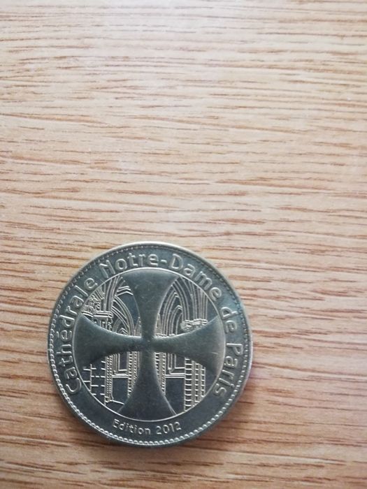 Medalha catedral Notre Dame 2012