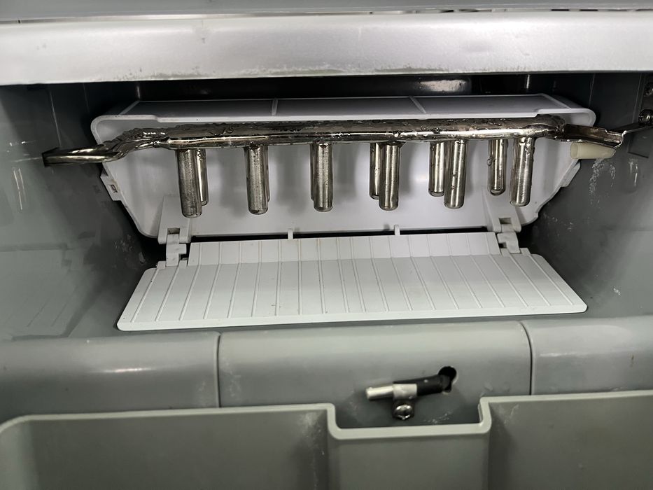 Льодогенератор автономний Polar G620-03   17 кг/сутки