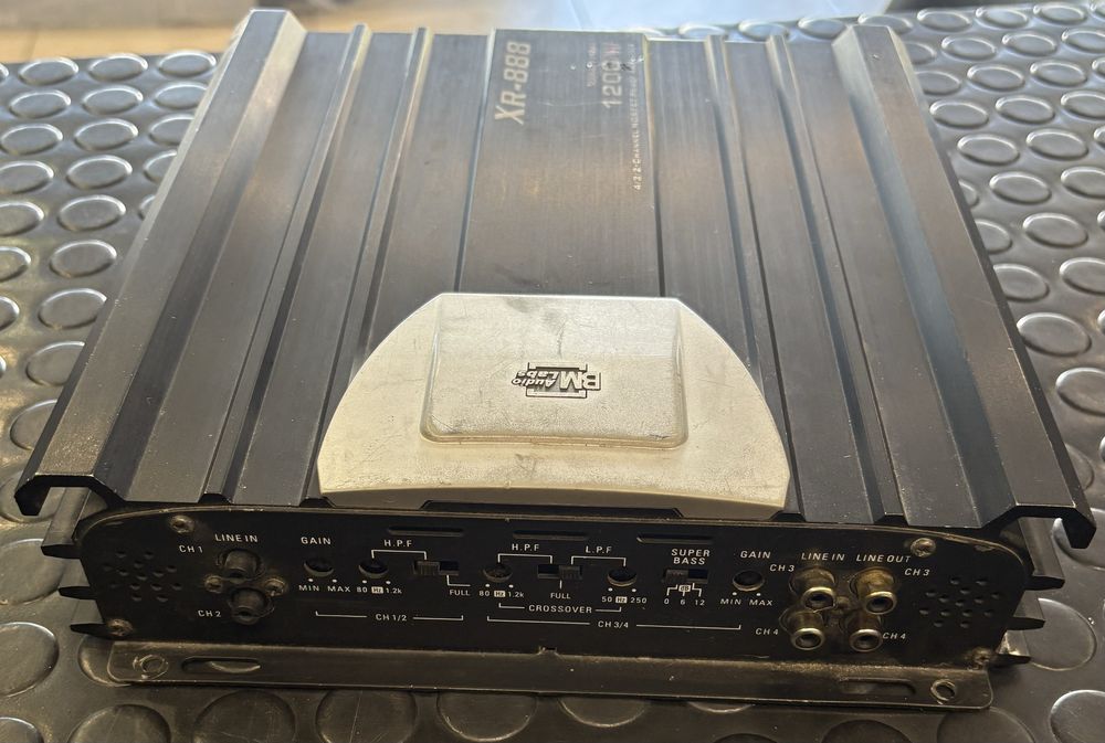 Автомобільний підсилювач BM Boschmann XR-888