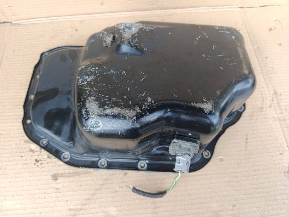 Піддон поддон 2.0 D Toyota Avensis Auris  Corolla