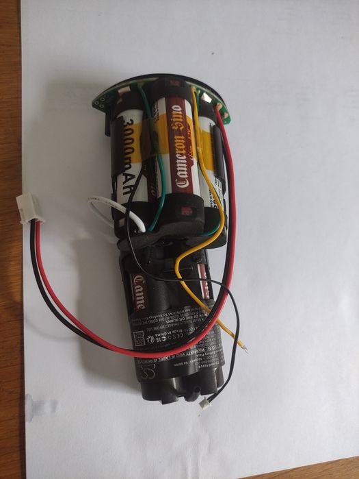 bateria 3000 do odkurzacza bezprzewodowego Philips uszkodzona ICR18650