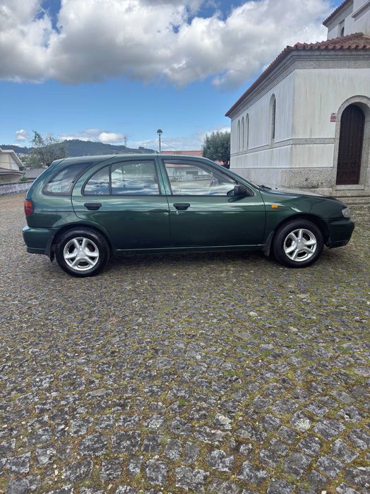 Nissan Almera I Hatchback (N15) 1.4 GPL - Bom Estado