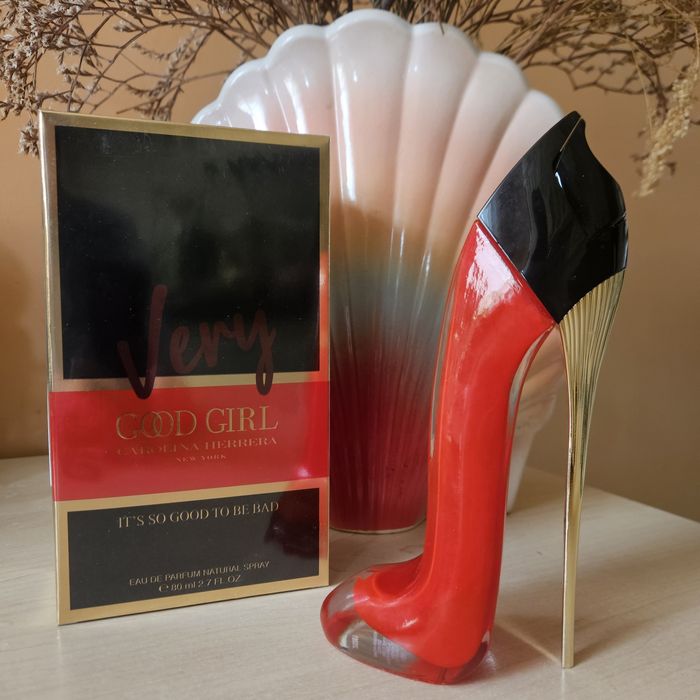 ДУХИ ПАРФУМ жіночий Carolina Herrera Very Good Girl 80 мл