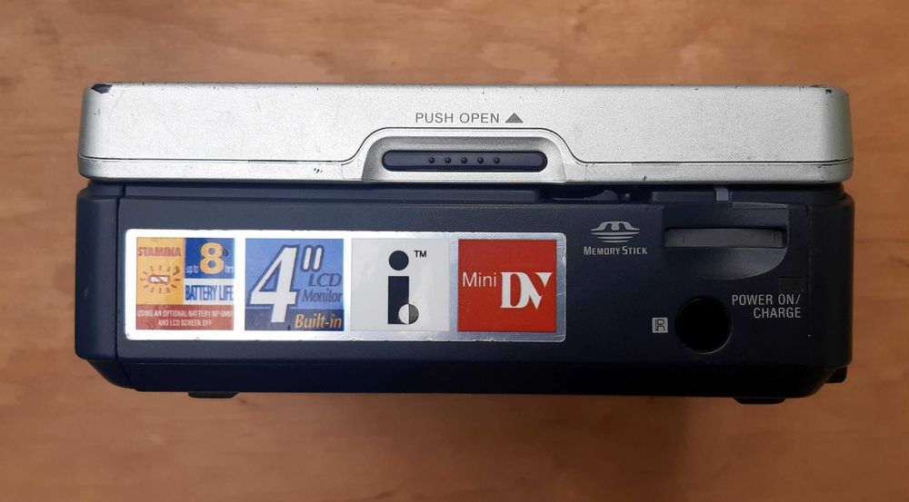 SONY GV-D1000E Video Walkman Sony MiniDV