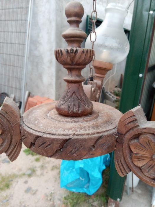 Vendo candeeiro em madeira
