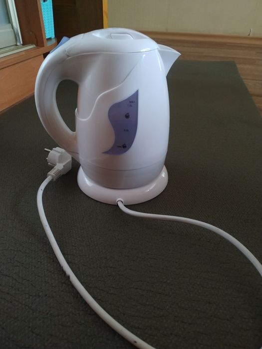 Электрочайник Maestro 1 л, б/у