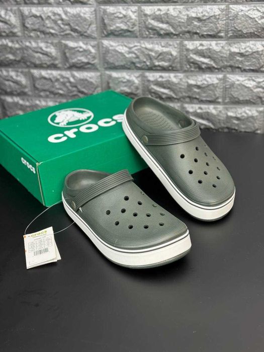 Кроксы оливковые / Crocs в коробке / тапочки Crocs мужские летние / Чоловічі Крокс Супер ціна / топ предложение лета !