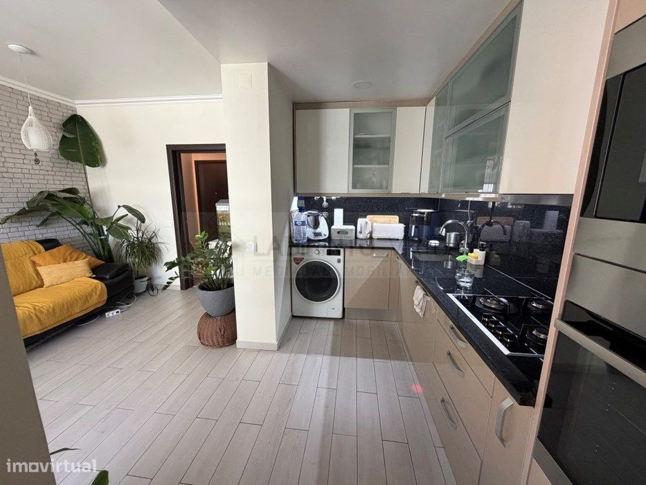 Apartamento T2 em Excelente Estado no Olival Basto, Odivelas - A su...
