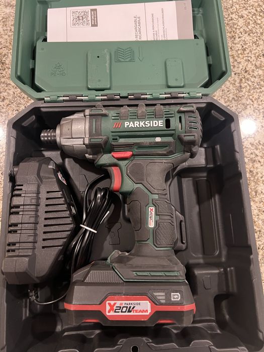 Aparafusadora de impacto Parkside