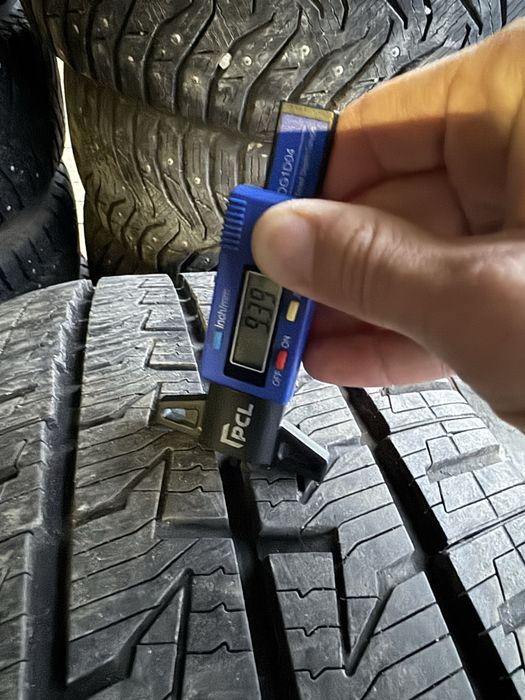 Шини 255/55 R18C Continental Vancontact зима 2 шт