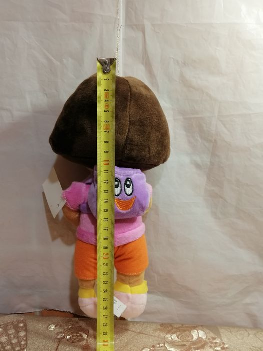 Dora poznaje świat. Maskotka z dźwiękiem 26.5cm.