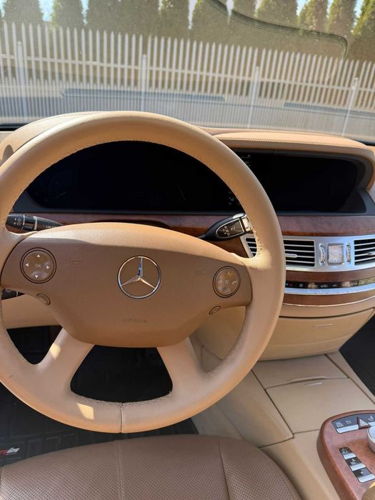 Mercedes-Benz S 500