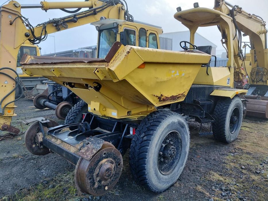 Thwaites dwudrogowe wozidło budowlane