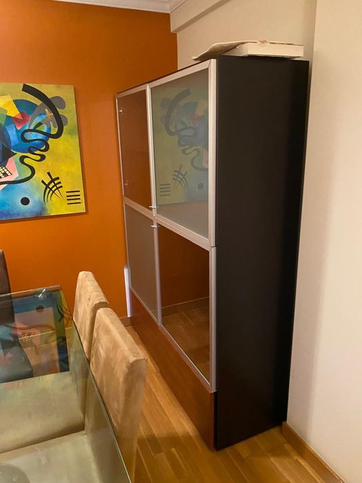 Mobilia sala e escritória