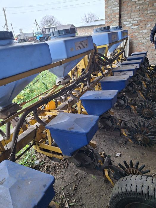 Зернова сівалка точного висіву Тодак