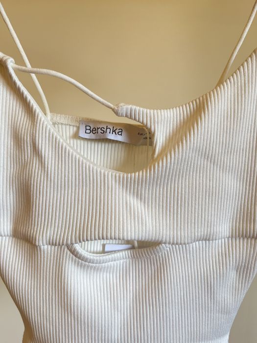 Top branco Bershka canelado XS novo alças finas cropped verão