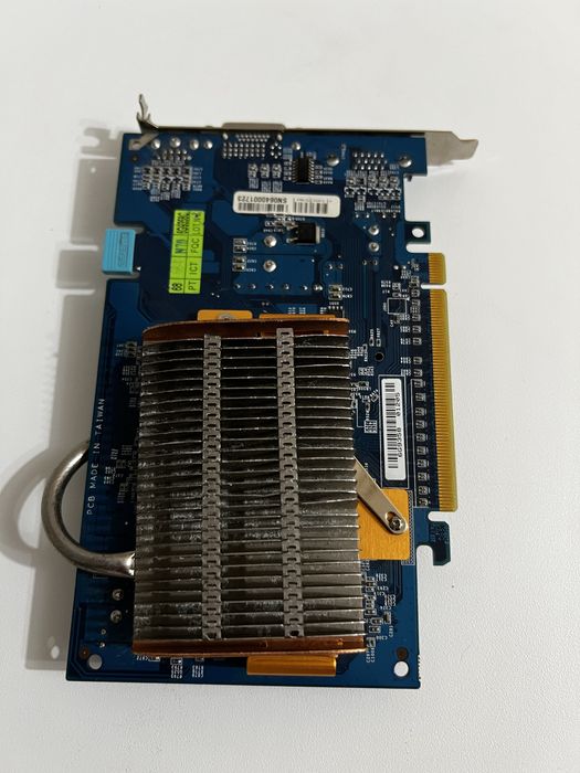 Відеокарта Gigabyte GV-NX76T128D-RH